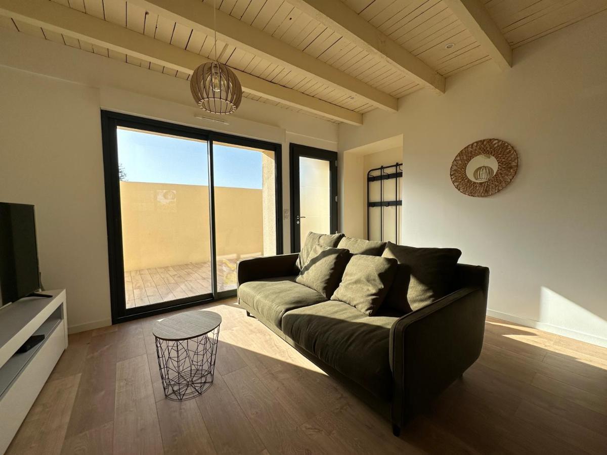 La Halte Occitane - Classe 3 Etoiles - Pour 6 Personnes, 3 Chambres, Parking, Terrasse, Tout Inclus มงโตบ็อง ภายนอก รูปภาพ